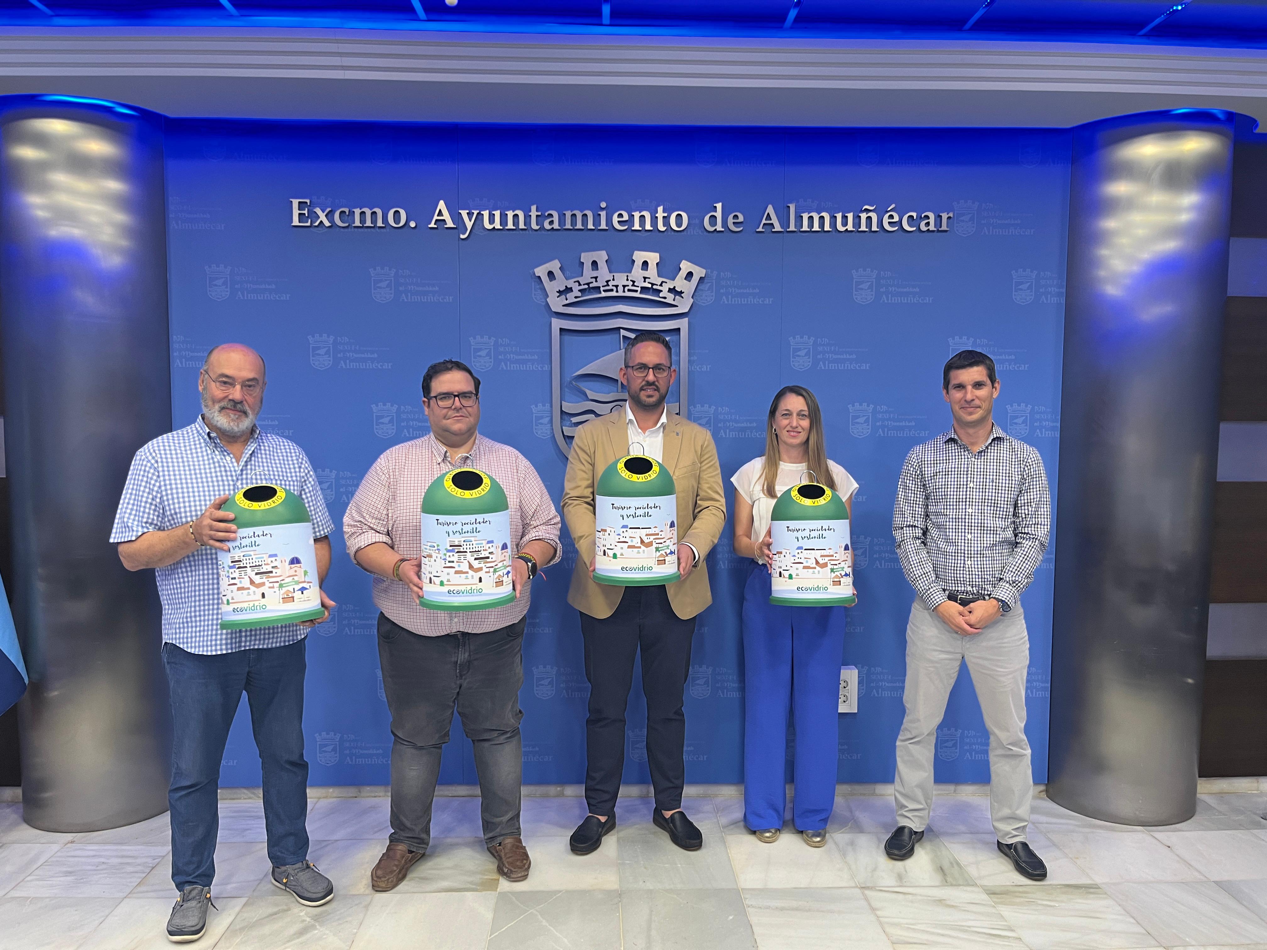 ALMUÑÉCAR, MOTRIL Y SALOBREÑA COMPETIRÁN ESTE VERANO POR LA BANDERA VERDE DE LA SOSTENIBILIDAD DE ECOVIDRIO