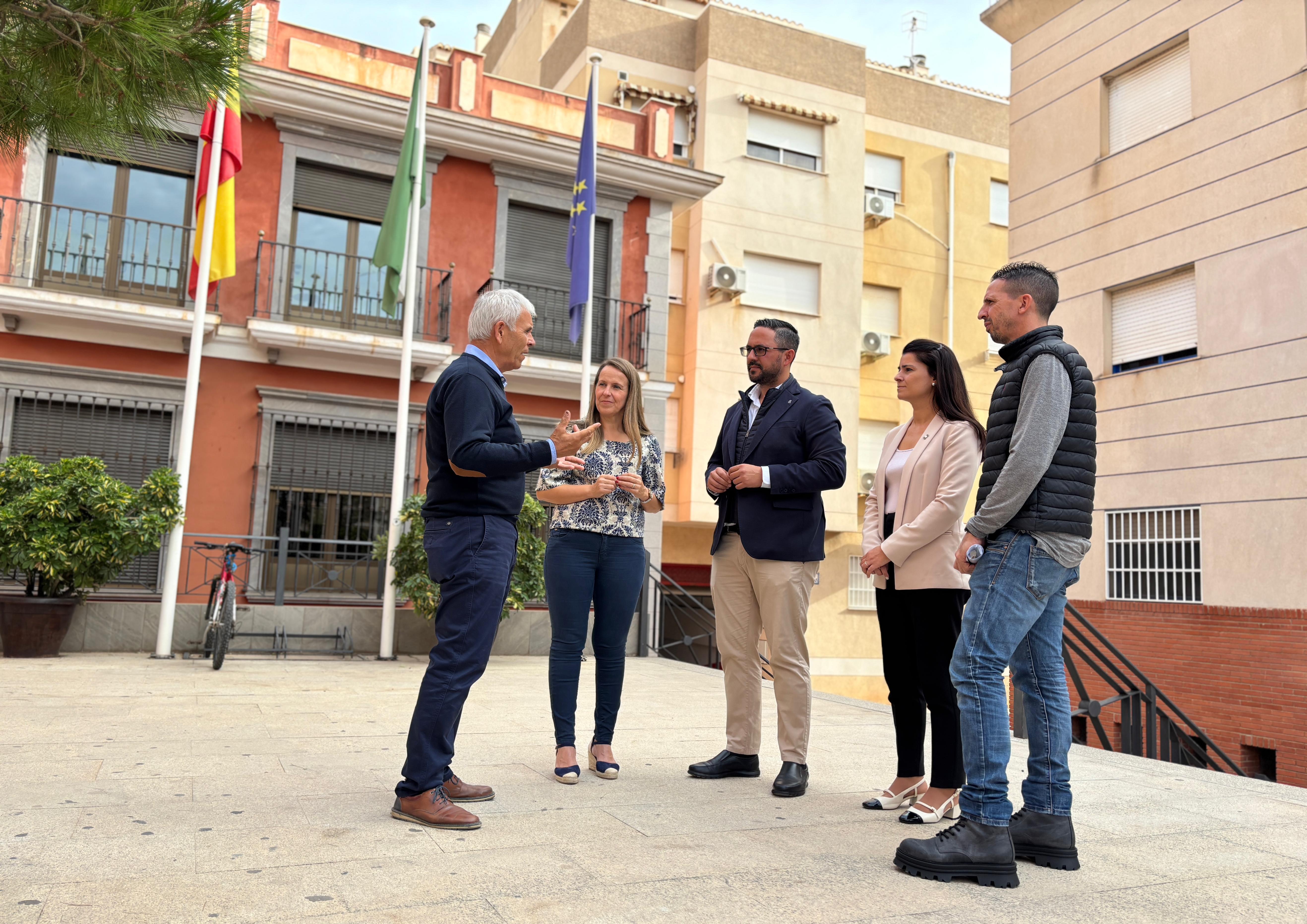 DIPUTACIÓN Y COOPERATIVAS AGRO-ALIMENTARIAS IMPULSAN LA IMPLANTACIÓN DE SISTEMAS DE ALERTAS EN CAMINOS RURALES E INVERNADEROS