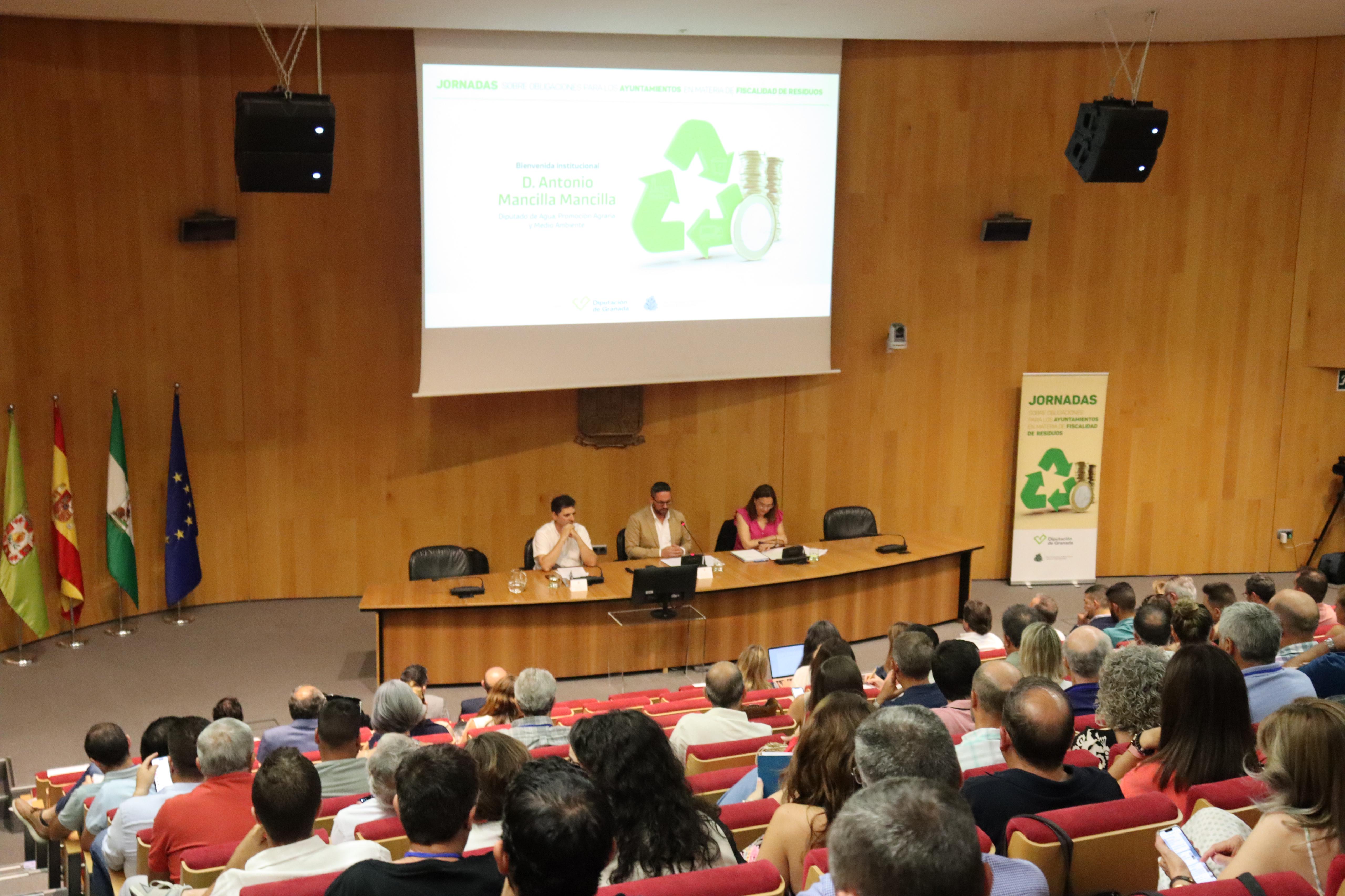 UNAS JORNADAS ORIENTAN A LOS AYUNTAMIENTOS DE LA PROVINCIA SOBRE LAS NUEVAS OBLIGACIONES NORMATIVAS EN ECONOMÍA CIRCULAR