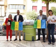 COMIENZA EL LANZAMIENTO DE CAMPAÑA DE CONCIENCIACIÓN PARA EL FOMENTO DEL RECICLAJE EN ALMUÑÉCAR, MOTRIL Y SALOBREÑA